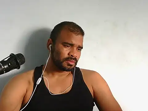 Snapshot of YOX22 chatting on November 27, 2025, 1:46 pm YOX22 online show from November 27, 2025, 1:46 pm