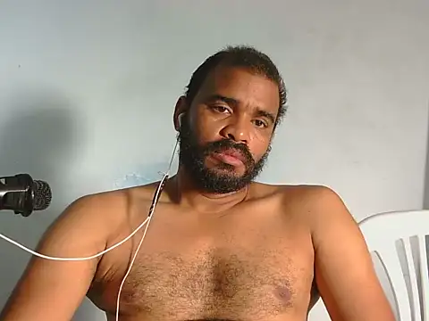 Snapshot of YOX22 chatting on February 12, 2026, 2:12 pm YOX22 online show from February 12, 2026, 2:12 pm