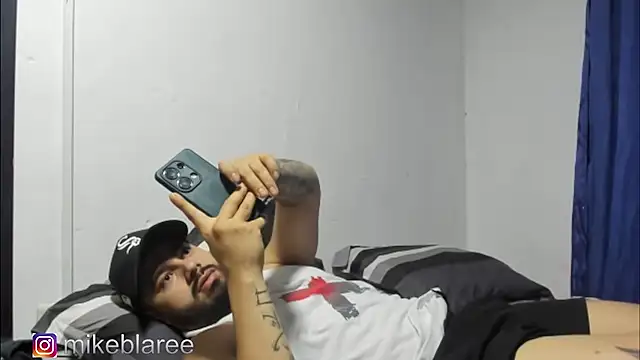 mikeblaree online show from October 30, 2025, 3:24 pm