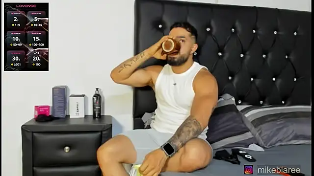 mikeblaree online show from April 20, 2026, 9:49 pm