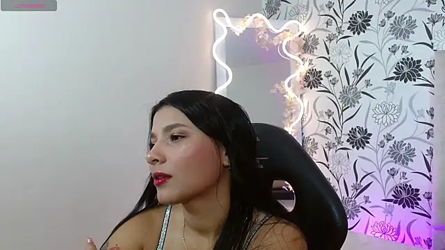 Snapshot of Gaby_tay1 chatting on May 20, 2026, 11:27 am Gaby tay1 online show from May 20, 2026, 11:27 am