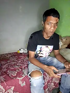 jr121221 online show from February 20, 2025, 3:45 am