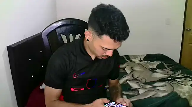 chocolatino16 online show from March 6, 2025, 4:52 am