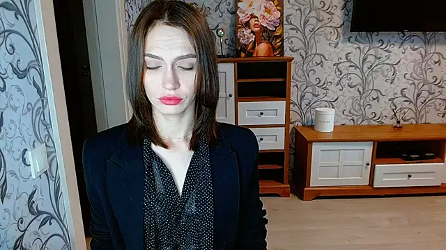 Lady Sunshine  online show from October 3, 2025, 7:49 am