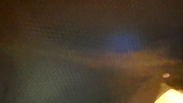 Snapshot of ShysluutGia chatting on June 1, 2026, 10:55 pm ShysluutGia online show from June 1, 2026, 10:55 pm