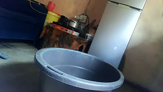 01applebottom online show from September 29, 2025, 10:20 am