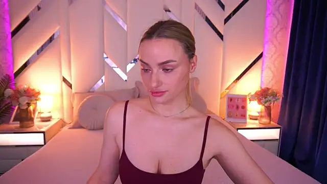 Snapshot of LindsieGreyy chatting on May 16, 2026, 6:32 am LindsieGreyy online show from May 16, 2026, 6:32 am