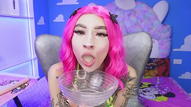 miss   angel online show from October 18, 2025, 6:08 pm