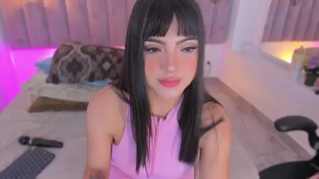 Snapshot of emmiily_z chatting on July 16, 2026, 8:15 pm emmiily z online show from July 16, 2026, 8:15 pm