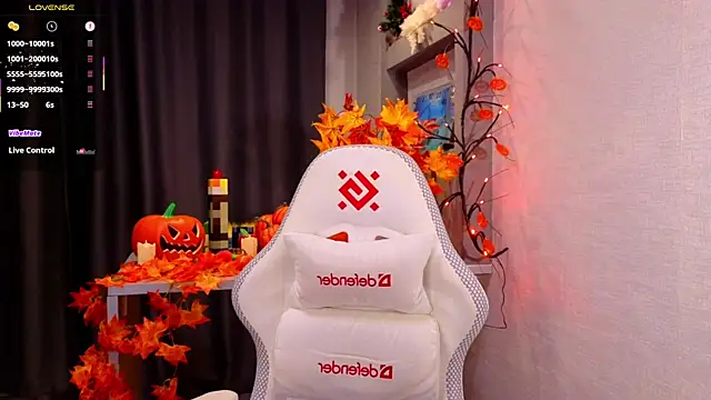 Hisoka akerley online show from October 25, 2025, 6:35 pm