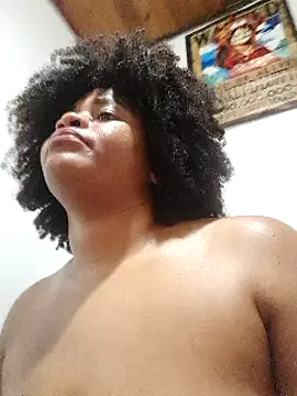 Snapshot of CHLOE_ISABELL chatting on March 2, 2025, 4:17 am CHLOE ISABELL online show from March 2, 2025, 4:17 am