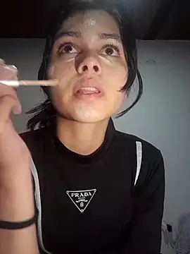 Snapshot of CHLOE_ISABELL chatting on October 1, 2025, 2:39 am CHLOE ISABELL online show from October 1, 2025, 2:39 am