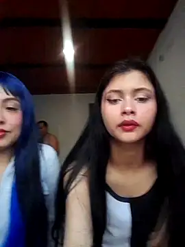 Snapshot of CHLOE_ISABELL chatting on October 25, 2025, 9:31 pm CHLOE ISABELL online show from October 25, 2025, 9:31 pm