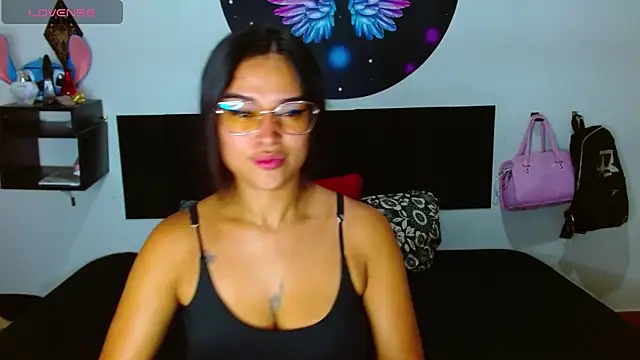 Ana Riderr online show from February 10, 2026, 3:21 am