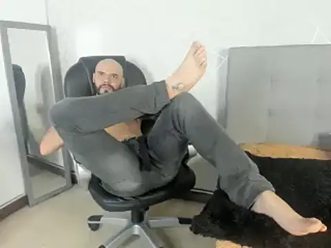 Luke Diaz7 online show from February 13, 2025, 11:26 pm