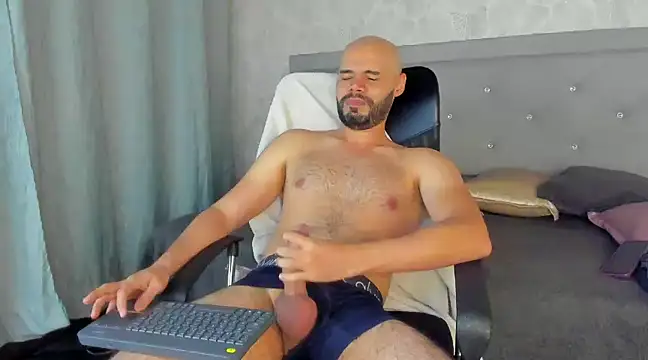 Luke Diaz7 online show from March 13, 2025, 6:48 am