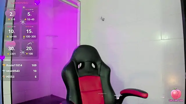 emelly horny  online show from March 19, 2025, 11:28 am