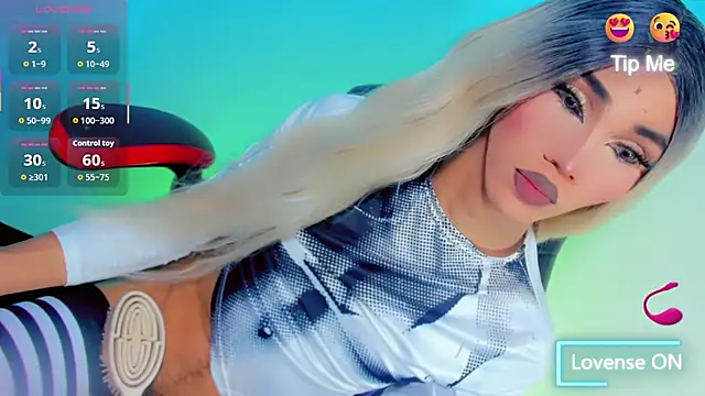 emelly horny  online show from October 4, 2025, 7:12 pm