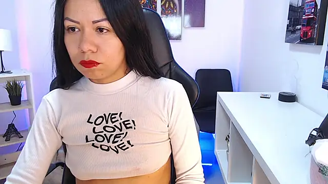 Katelady online show from November 14, 2025, 10:47 am