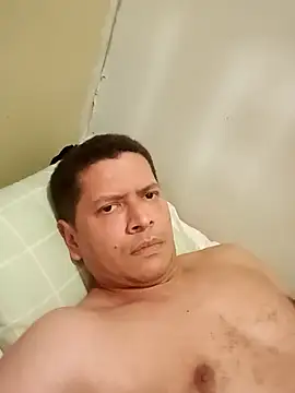 machoactivo1 online show from February 12, 2025, 2:35 am