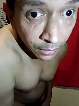 machoactivo1 online show from October 5, 2025, 8:23 am