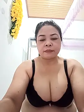 Baby-bigtits2024 online show from March 8, 2025, 8:33 am