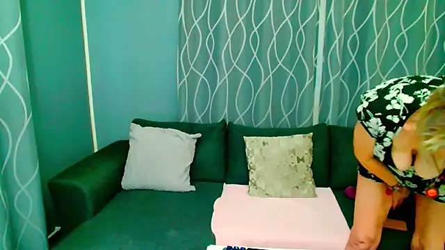 adeleadison online show from February 2, 2026, 6:12 am