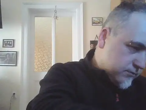 Szolga10 online show from March 30, 2026, 1:01 pm