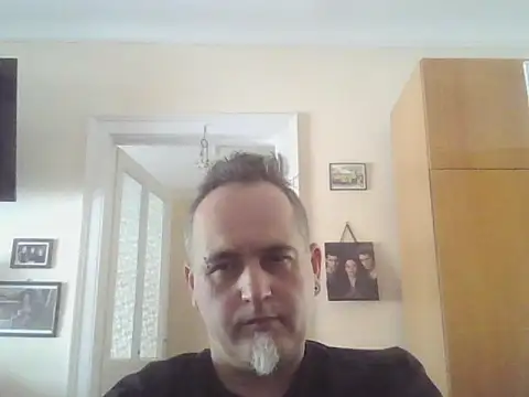 Szolga10 online show from April 6, 2026, 10:16 am