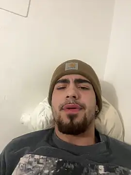 jovencitoboy21 online show from February 8, 2025, 5:18 pm