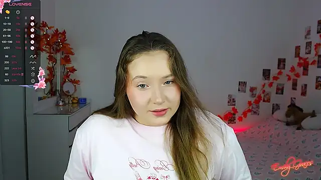 Snapshot of EmilyxxGraces chatting on November 30, 2025, 7:51 pm EmilyxxGraces online show from November 30, 2025, 7:51 pm