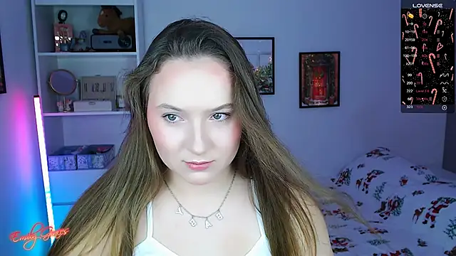 Snapshot of EmilyxxGraces chatting on December 20, 2025, 8:38 pm EmilyxxGraces online show from December 20, 2025, 8:38 pm