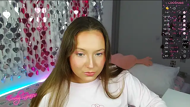 Snapshot of EmilyxxGraces chatting on February 27, 2026, 11:49 pm EmilyxxGraces online show from February 27, 2026, 11:49 pm