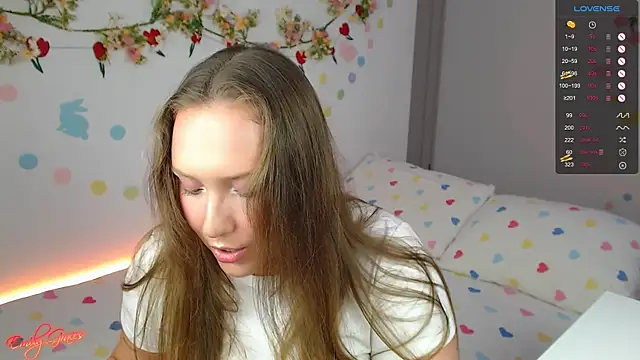 EmilyxxGraces online show from April 3, 2026, 8:29 pm