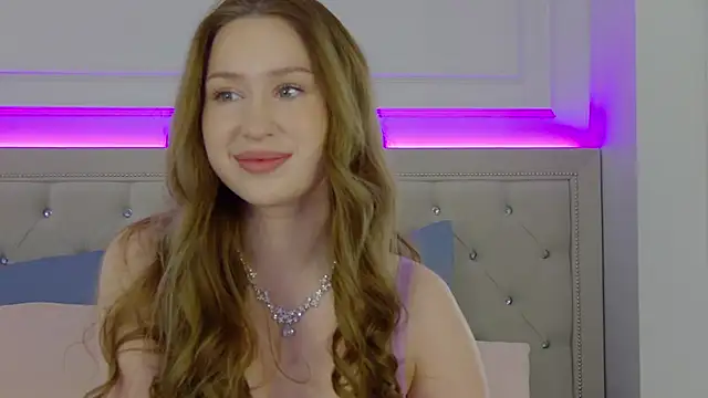 Jackie White  online show from October 11, 2025, 2:44 am