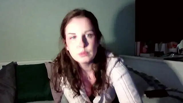 MollyBer online show from February 19, 2026, 7:10 pm