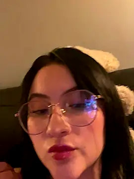 ValentinaOrtiz3 online show from September 9, 2025, 1:49 am