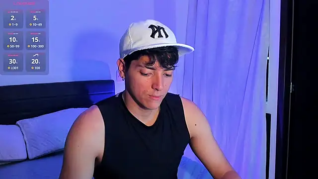  JacobMiller   online show from November 12, 2025, 9:36 pm