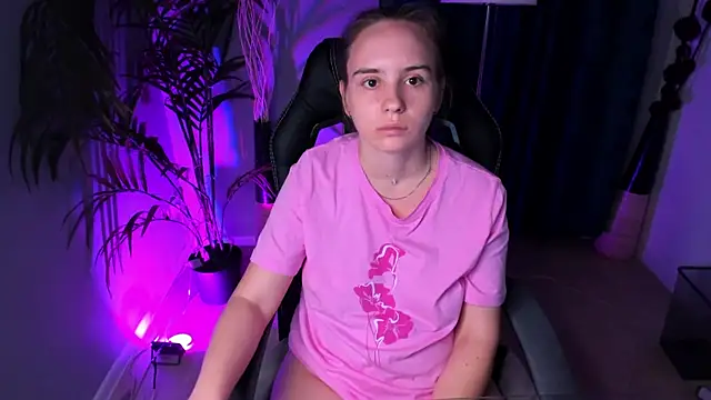 Lika 0ne online show from October 10, 2025, 11:09 am