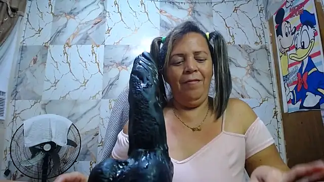 alina maturehot online show from April 20, 2026, 8:17 am