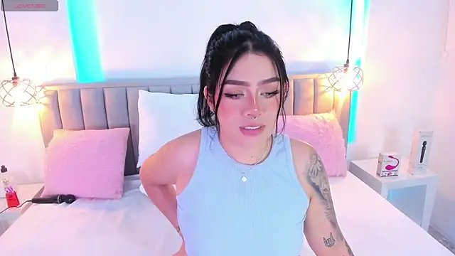 isolari  online show from January 4, 2025, 4:33 am