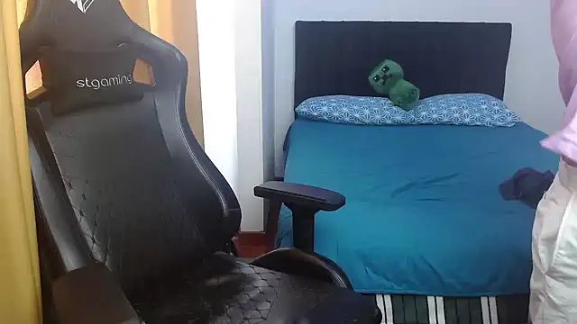 duo peludoo online show from March 28, 2026, 5:12 pm