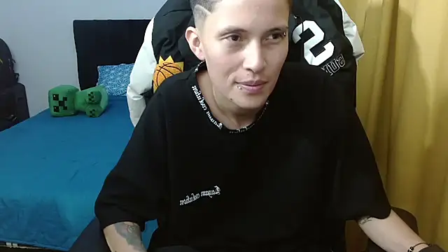 Snapshot of duo_peludoo chatting on May 18, 2026, 3:13 am duo peludoo online show from May 18, 2026, 3:13 am