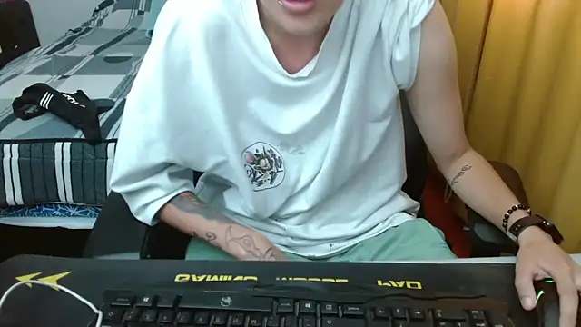 Snapshot of duo_peludoo chatting on June 16, 2026, 5:04 pm duo peludoo online show from June 16, 2026, 5:04 pm