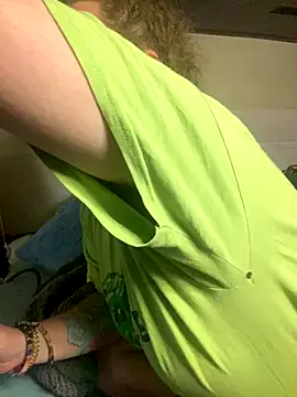 favoritestepsis online show from November 19, 2025, 9:09 am