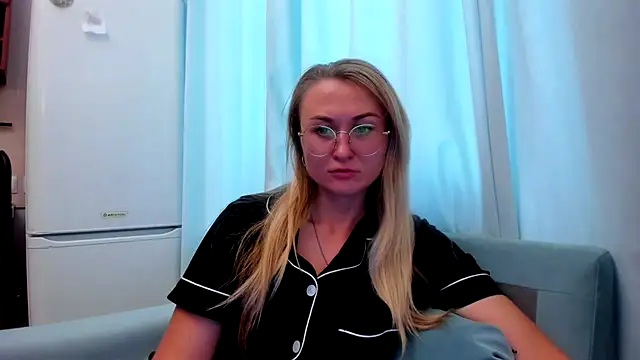 your Goddess Eva online show from September 20, 2025, 12:17 pm