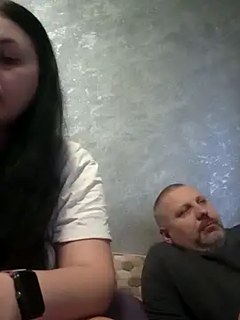 Greta Tamar online show from December 4, 2025, 5:39 am