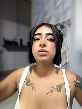 Scarlett-LS online show from November 20, 2025, 2:45 am