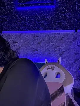 Scarlett-LS online show from April 22, 2026, 2:03 am