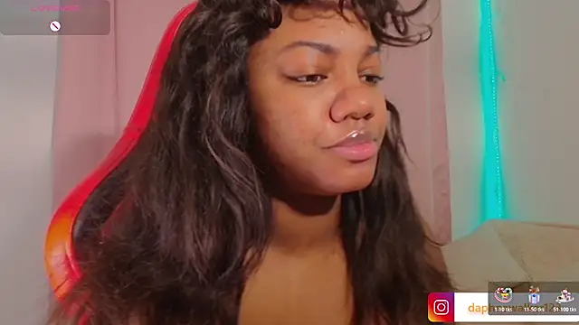 Snapshot of Daphnewalker__ chatting on February 13, 2026, 12:34 pm Daphnewalker online show from February 13, 2026, 12:34 pm